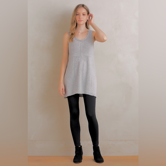 Anthropologie Sparrow Grey Marled Knit Sleeveless Sweater Tunic in Black Motif - Picture 1 of 12